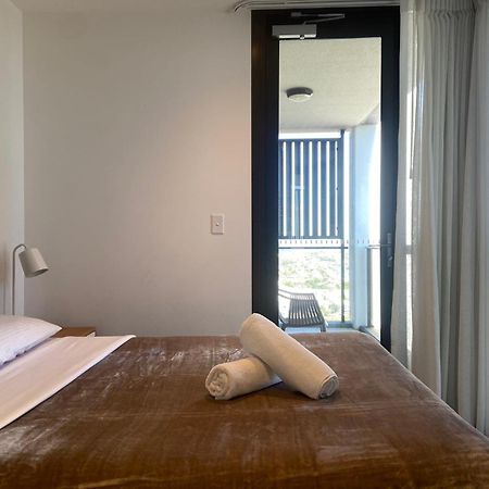 Beach Residences 2-Br River View โกลด์โคสต์ ภายนอก รูปภาพ