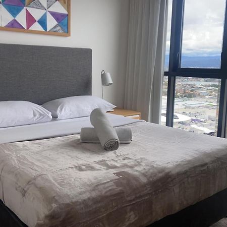 Beach Residences 2-Br River View โกลด์โคสต์ ภายนอก รูปภาพ