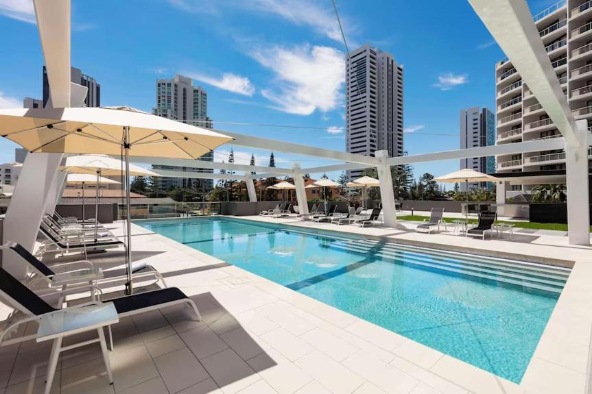 Beach Residences 2-Br River View โกลด์โคสต์ ภายนอก รูปภาพ